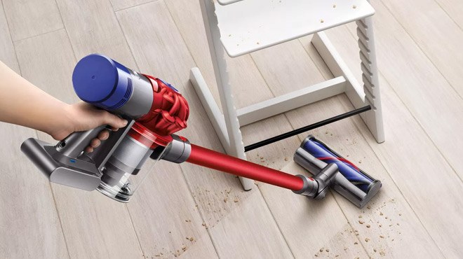 Dyson V8 Cordless Vacuum $299 Shipped