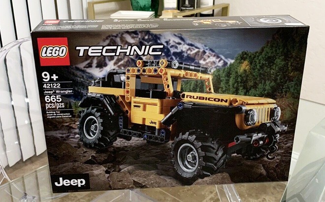 LEGO Technic 665-Piece Set $40 Shipped