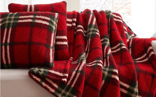 Holiday Pillows & Throw Set $17.99!