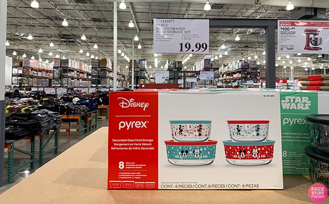 Disney Holiday Pyrex 8 Piece Storage Set - household items - by owner -  housewares sale - craigslist
