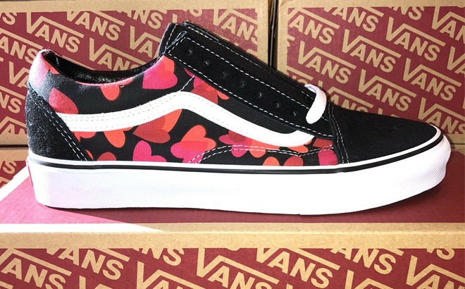 Vans Women's Old Skool Shoes $25.99