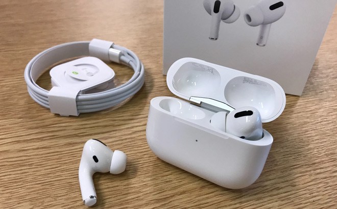 Apple AirPods Pro $137