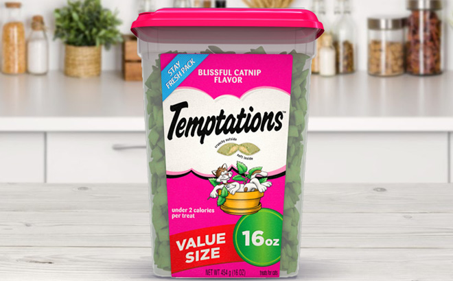 Temptations Cat Treats 16-Ounce Tub $1.78!