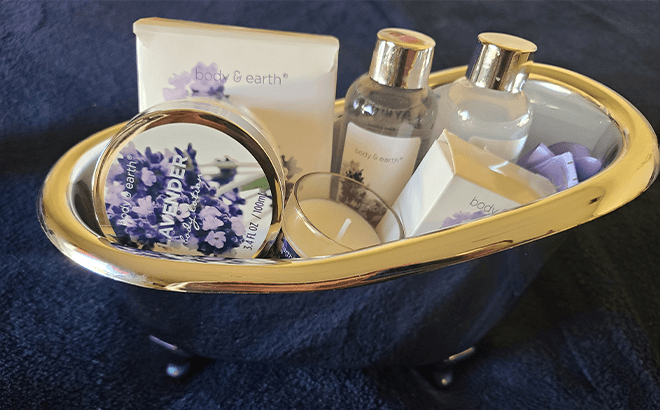 Women’s 7-Piece Bath Set $14.99