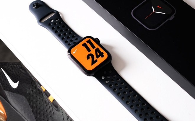 Nike Apple Watch Series 6 for $249 Shipped