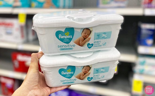 4 FREE Packs of Pampers Wipes at Staples (New TCB Members)