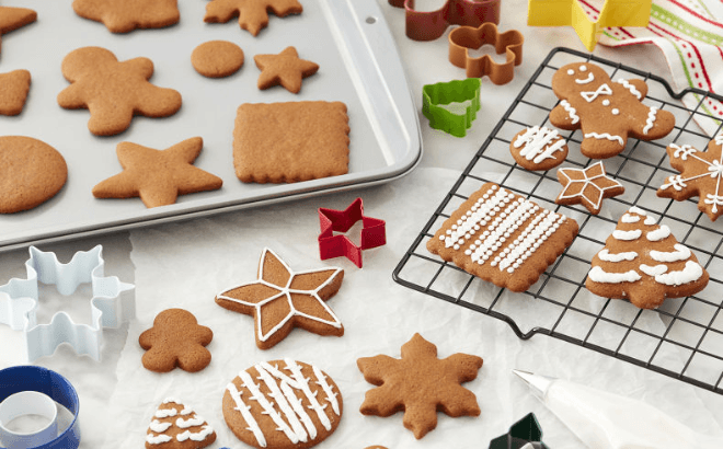 Christmas Cookies 12-Piece Baking Set $16
