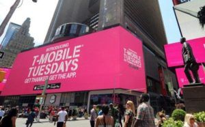 T-Mobile Tuesdays - FREE Tropical Smoothie & 10 FREE Prints