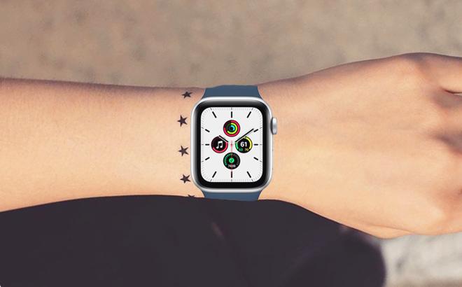 Apple Watch SE $209 Shipped