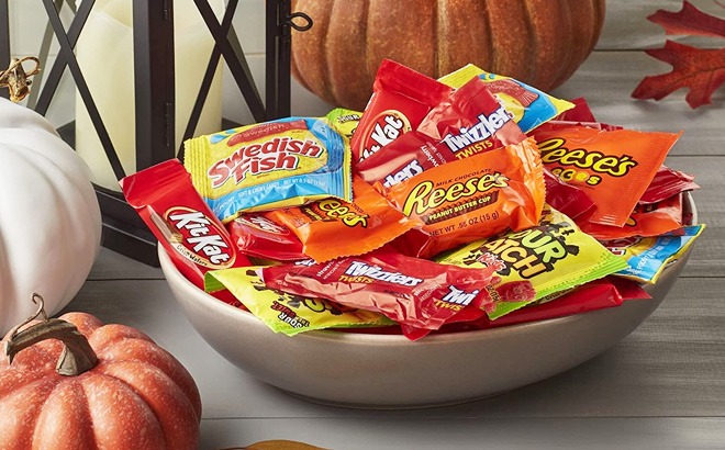 Hershey’s Halloween Candy Variety Pack $11