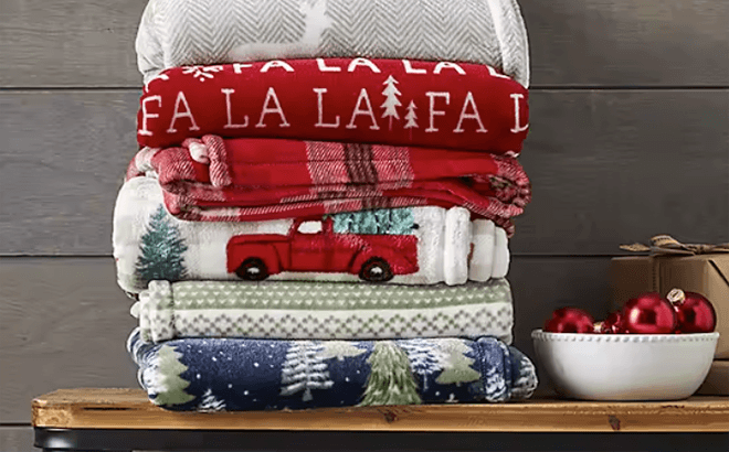 Holiday Plush Throw $10
