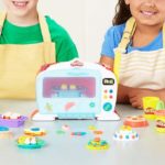 Play-Doh-Magical-Oven-Playset-1