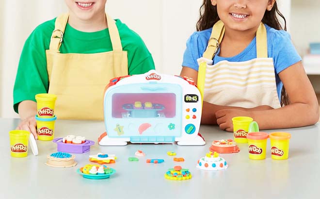 Play-Doh Magical Oven Playset $15.99