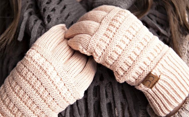 Touchscreen Gloves $15.99 Shipped