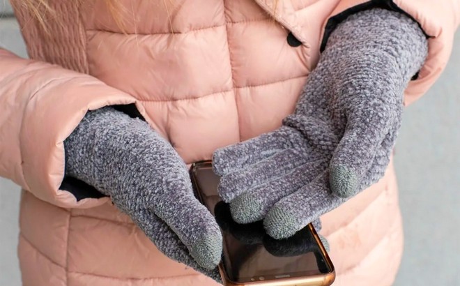 Touchscreen Gloves $14.99 Shipped