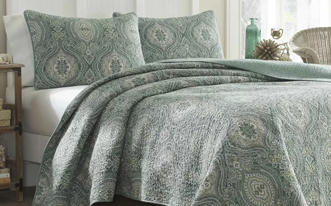 Bedding Up to 80% Off (Fresh Start Sale)!