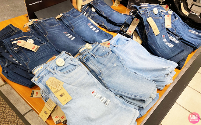 Levi’s Women’s Jeans $14.97 Shipped