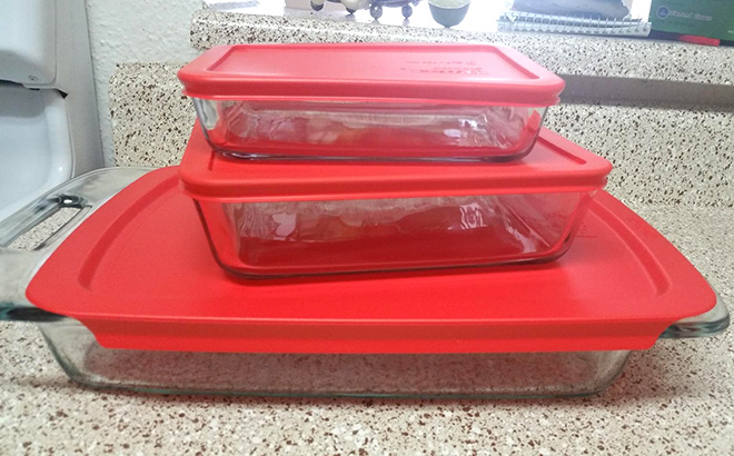 Pyrex 6-Piece Red Bake & Store Set on a Marble Counter