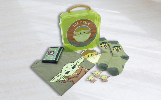 Star Wars Kids T-Shirt 7-Piece Gift Set $19.90