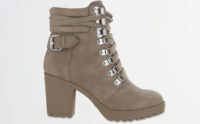 Womens Boots 10