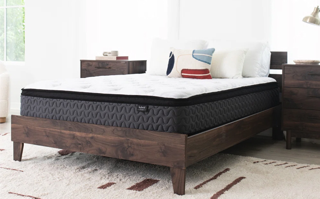 12 Inch Pocketed Hybrid Mattress 12 Inch Pocketed Hybrid Mattress