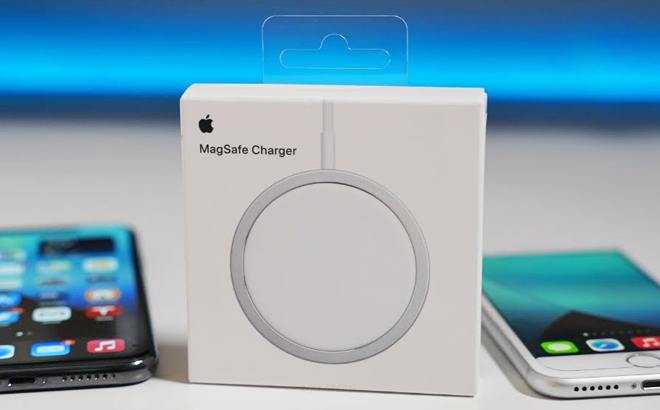 Apple MagSafe Wireless Charger with Fast Charging 