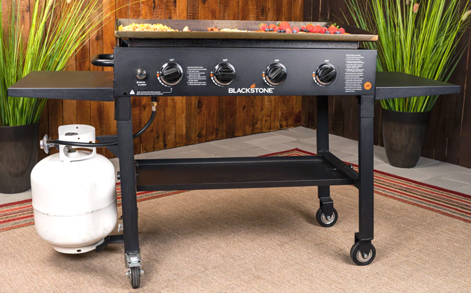 Blackstone Flat Top 4 Burner Gas Grill