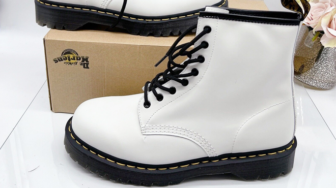 Dr Martens Mens 1460 BEX white Boots with box on the background