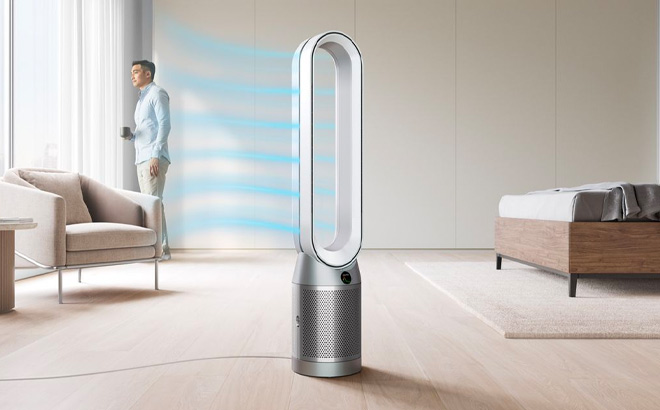 Dyson TP7A Air Purifier Fan with Auto React in the Room