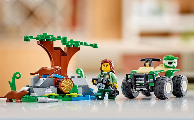 LEGO City ATV and Otter Habitat 90 pieces
