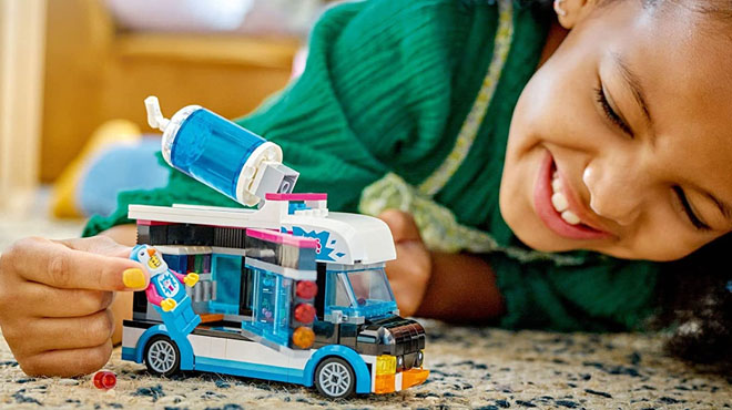 LEGO City Penguin Slushy Van Toy