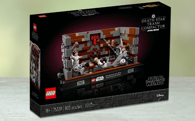 LEGO Star Wars Dagobah Jedi Training Diorama Building Set 1