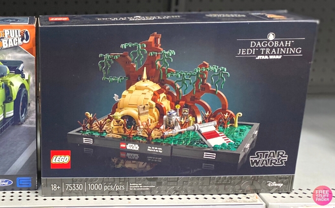LEGO Star Wars Dagobah Jedi Training Diorama Building Set