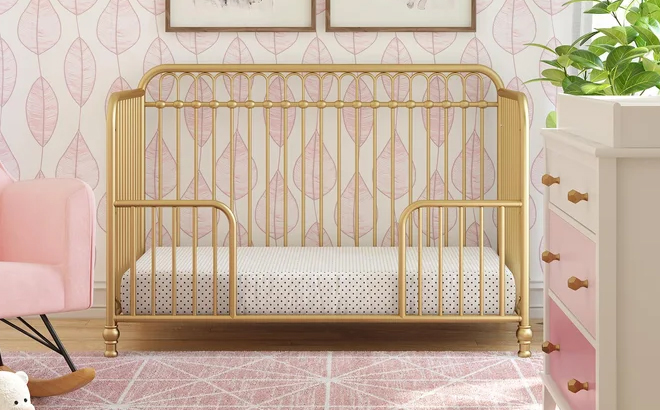 Raven Convertible Crib