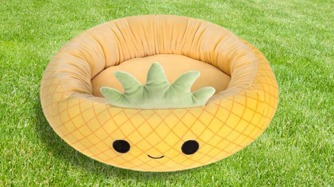 Squishmallows 20 Inch Maui Pineapple Pet Bed Small 2 1