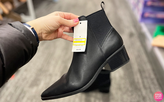 Universal Thread Womens Taci Pull on Ankle Boots