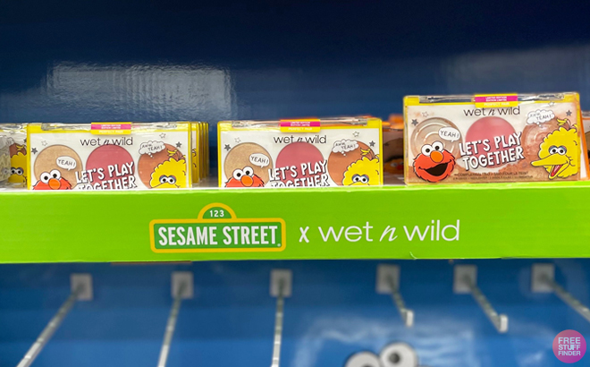 Wet N Wild Sesame Street LetS Play Together Complexion Trio