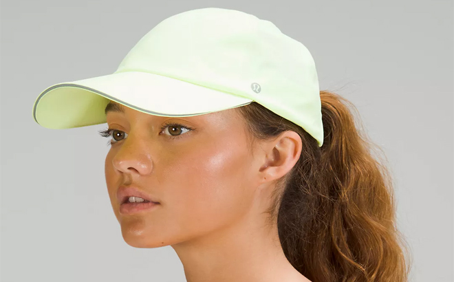 Womens Fast And Free Running Hat 4