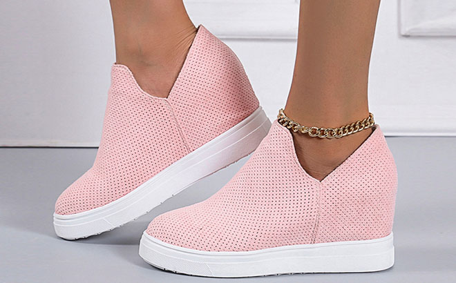 Yasirun Womens Wedge Pink Slip On Sneakers
