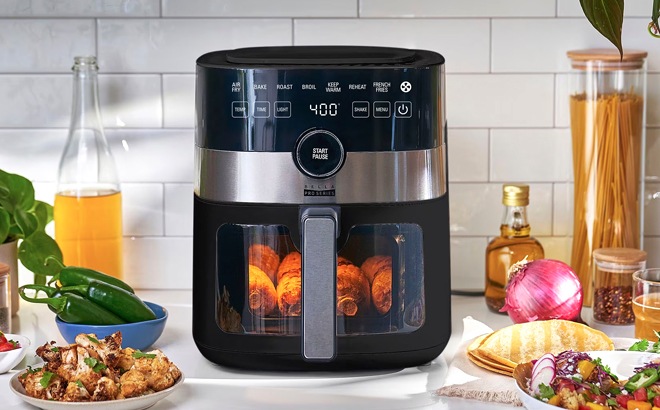 Bella 6 qt air fryer top