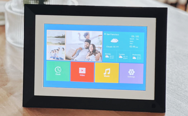 Benibela Digital Picture Frame on a Table