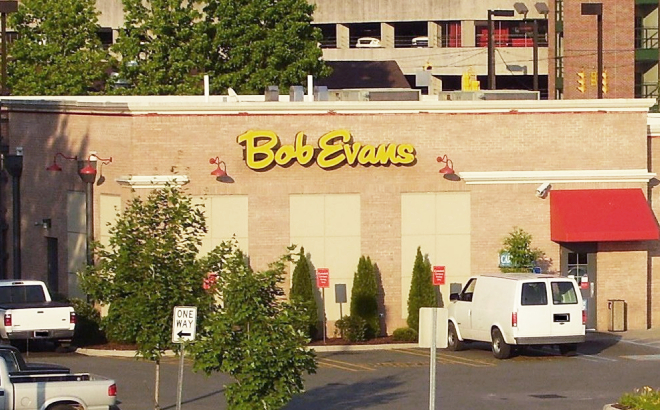 Bob Evans Restaurant Storefront