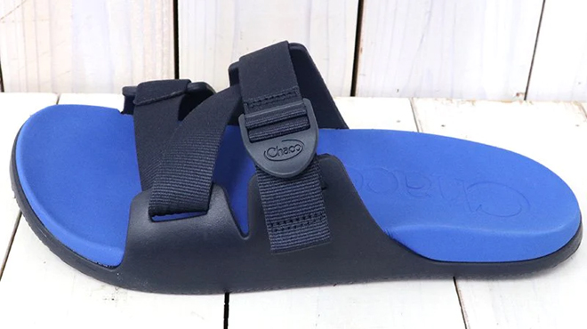 Chaco Chillos Kids Slide Sandals in Blue Color
