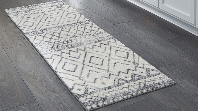 Distressed Diamond Washable Rectangle Indoor Rug Distressed Diamond Washable Rectangle Indoor Rug