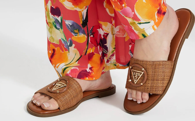 Guess Factory Womens Magnify Woven Beach Slides Guess Factory Womens Magnify Woven Beach Slides