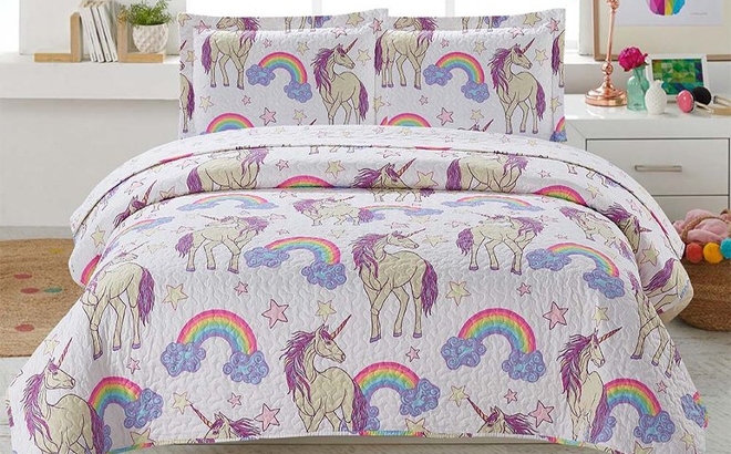 Home Main Rainbow Unicorn 3 Piece Quilt Set