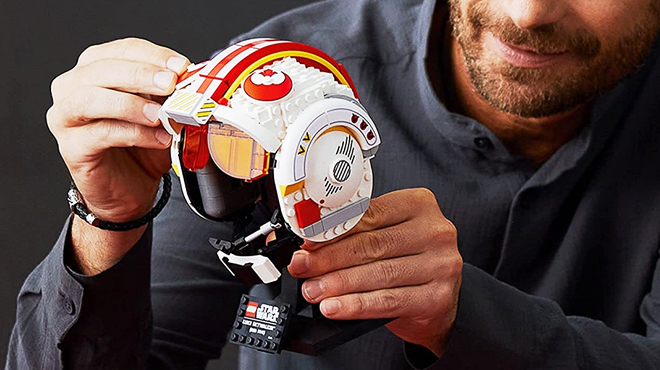 LEGO Star Wars Luke Skywalker Red Helmet Set