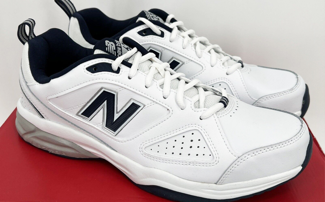 New Balance Mens MX623V3 Sneakers