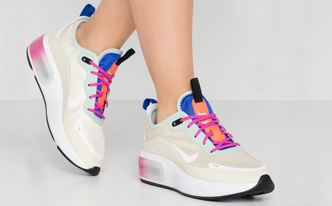 Nike Womens Air Max Dia Shoes