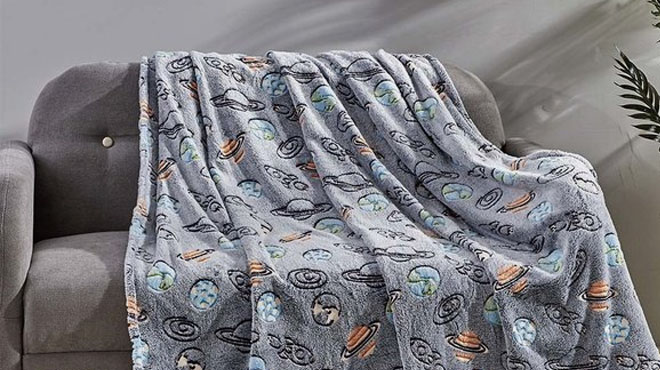 Noble House Outer Space Glow in the Dark Throw